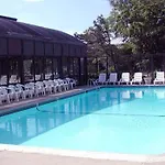 Holly Tree Resort 