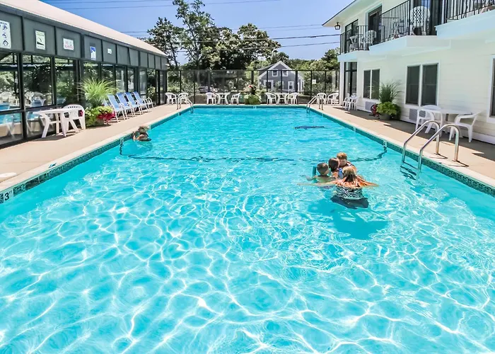 Holly Tree Resort