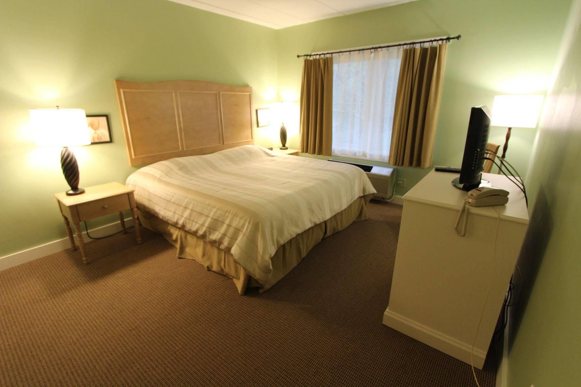 Hotel Holly Tree West Yarmouth