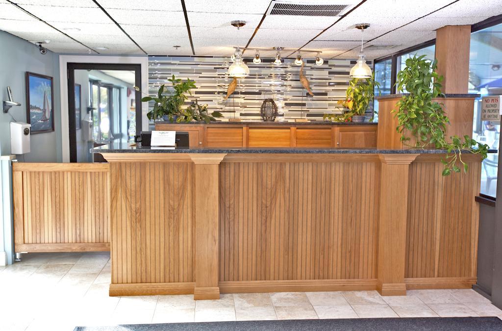 Hotel Holly Tree 3*